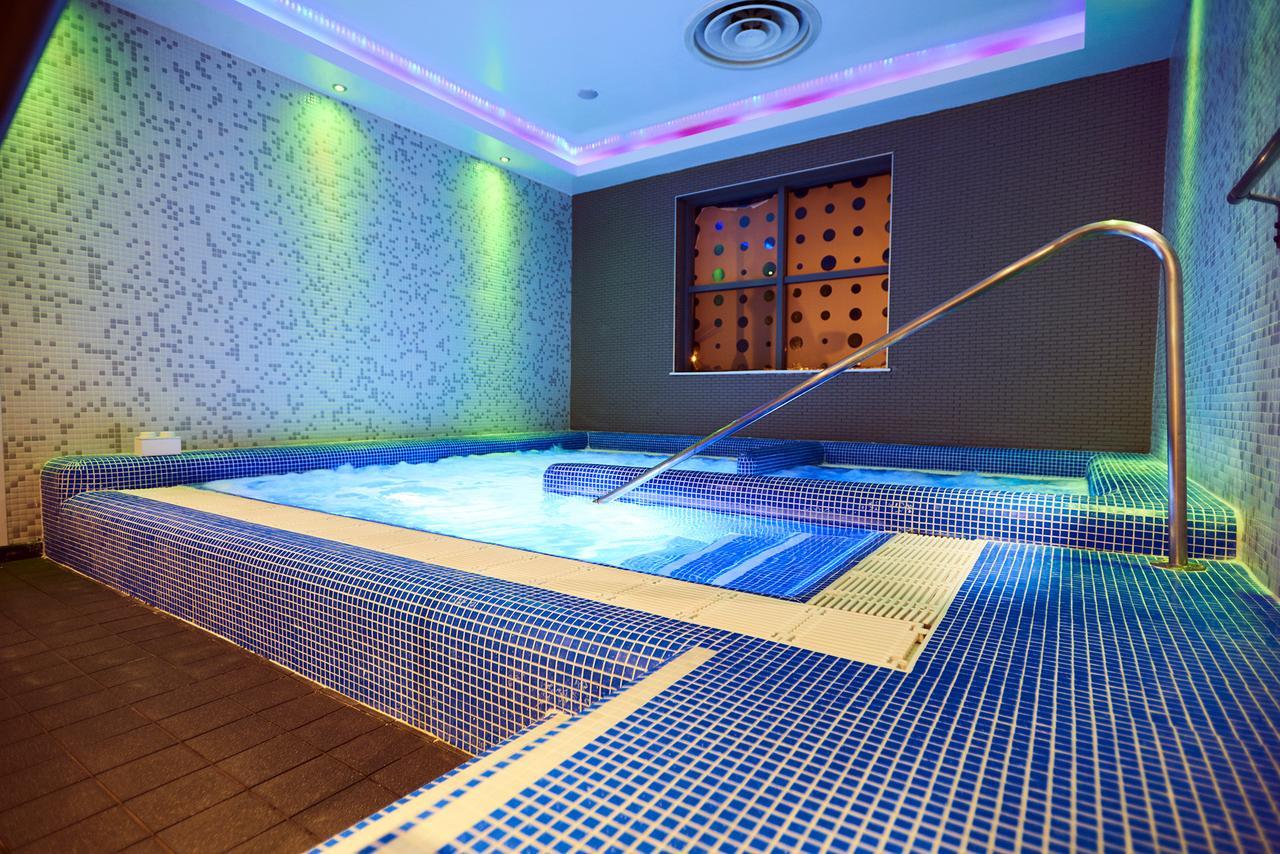 The Warwickshire Hotel And Country Club Leek Wootton Dış mekan fotoğraf