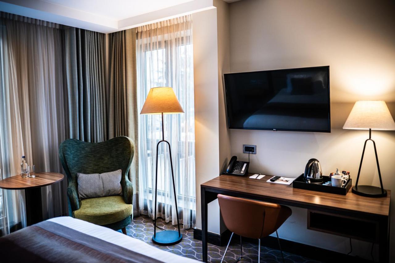 The Warwickshire Hotel And Country Club Leek Wootton Dış mekan fotoğraf